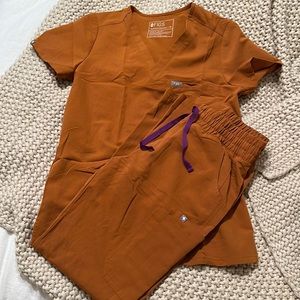 Figs Catarina and high waisted yola